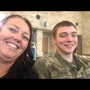 Meet your Posher, Nicole